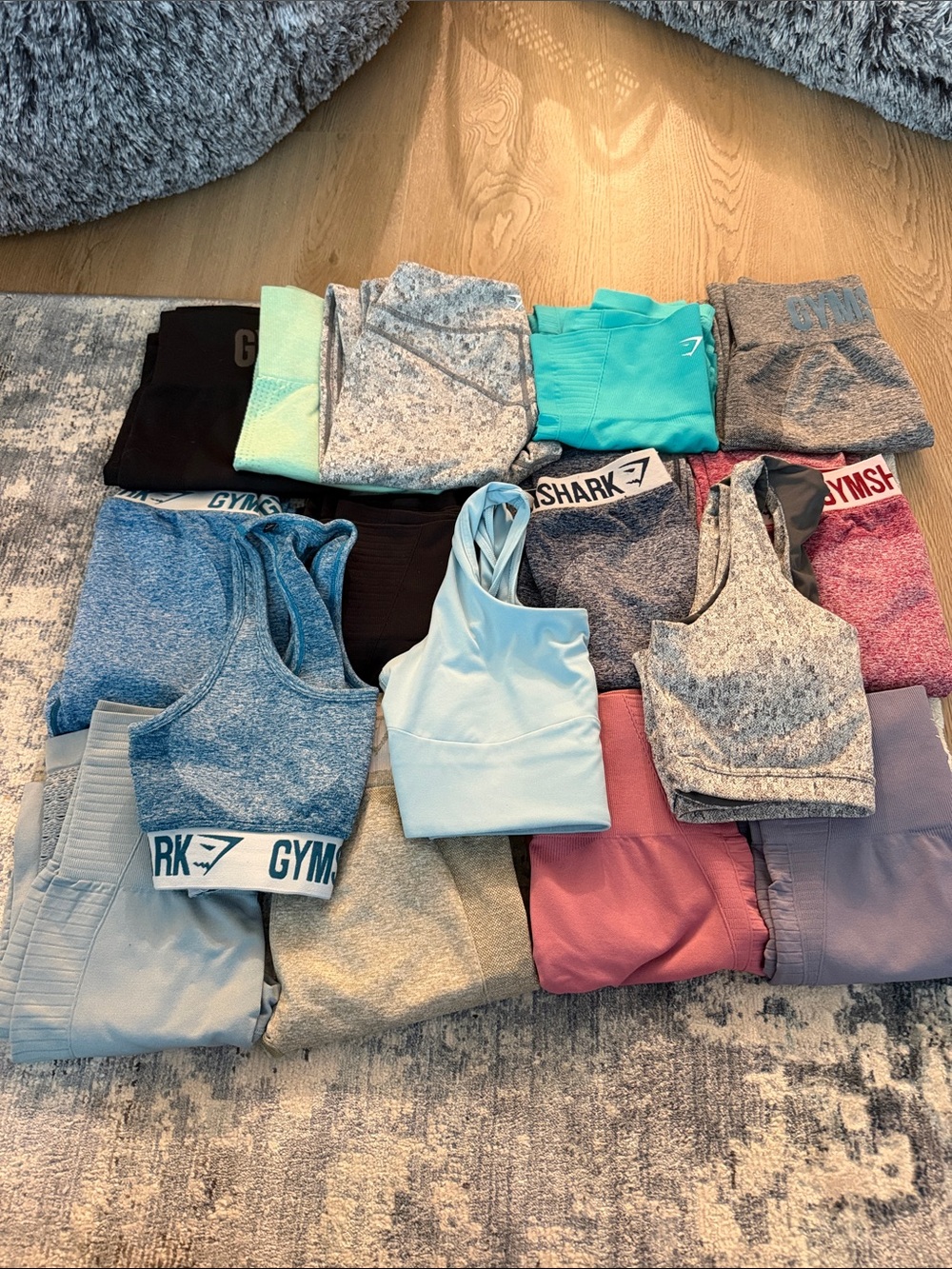 Huge gymshark 16 item lot